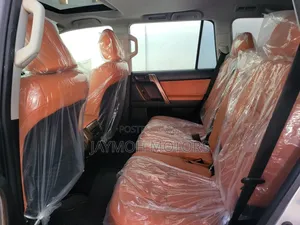 Toyota Land Cruiser Prado 2017 Silver