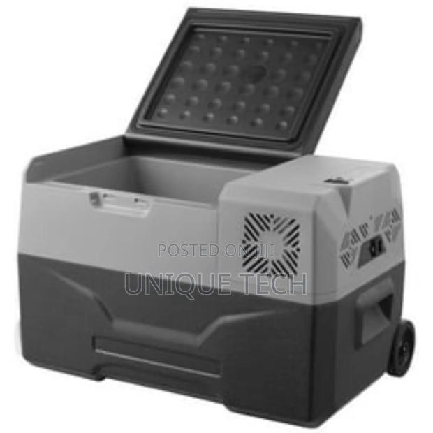 Rechargeable 30l Portable Car Refrigerator