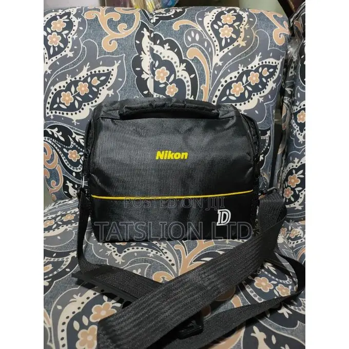 Nikon Camera Bag Smal!! Nikon Camera Bag Smal!!