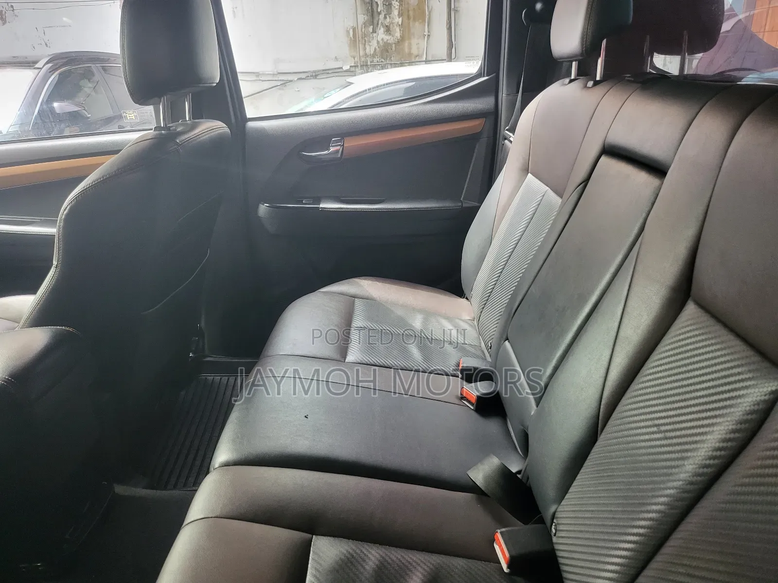 Isuzu D-MAX 2018 Red