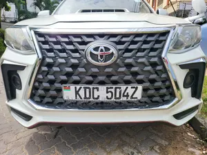 Toyota Fortuner 2015 White