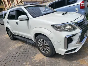 Toyota Fortuner 2015 White