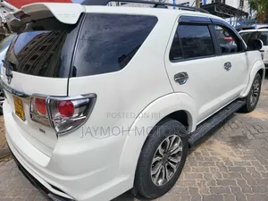 Toyota Fortuner 2015 White