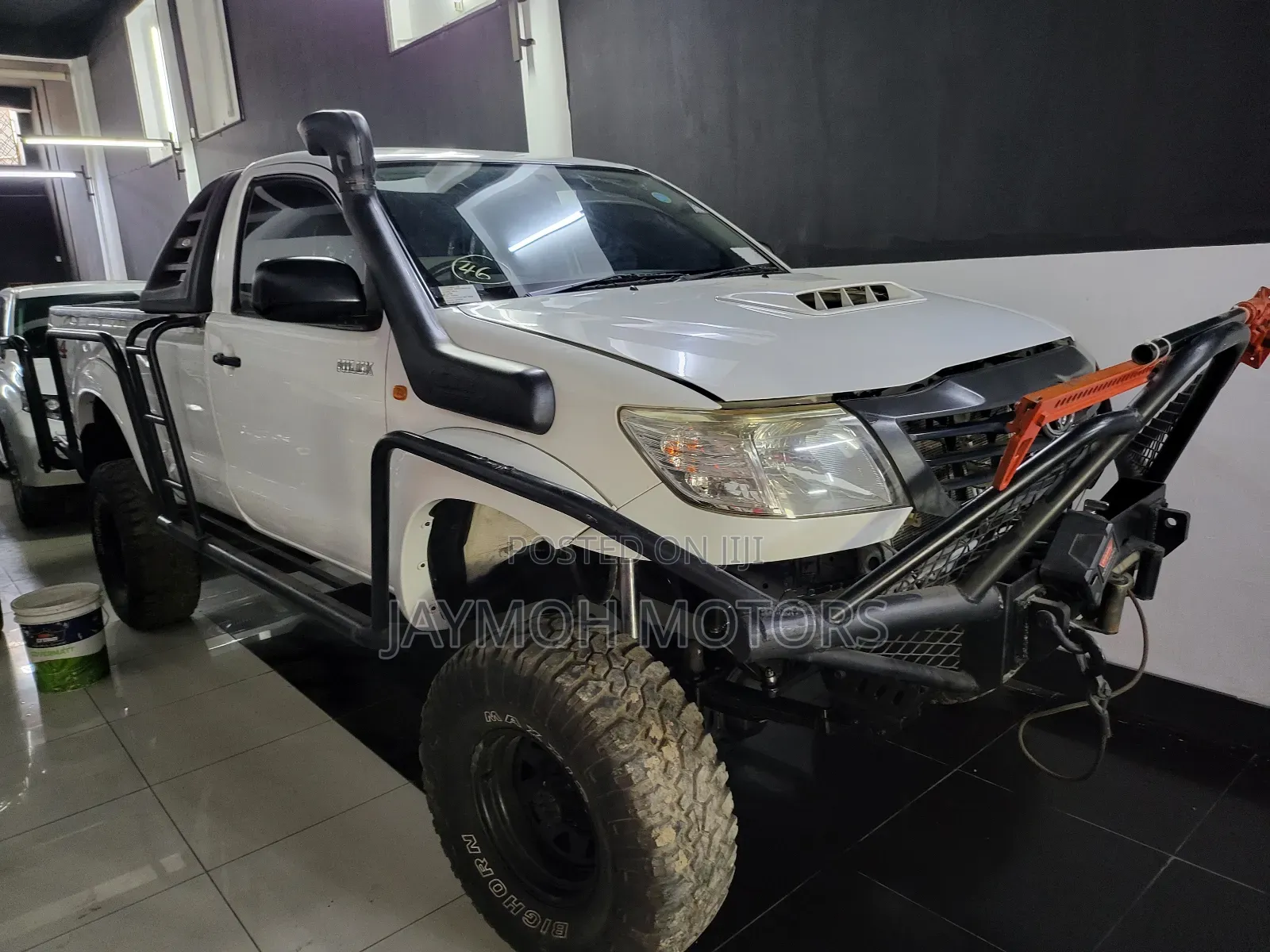 Toyota Hilux 2016 White