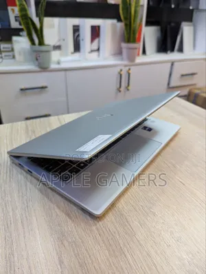 Laptop HP EliteBook 640 G10 16GB Intel Core I7 SSD 256GB