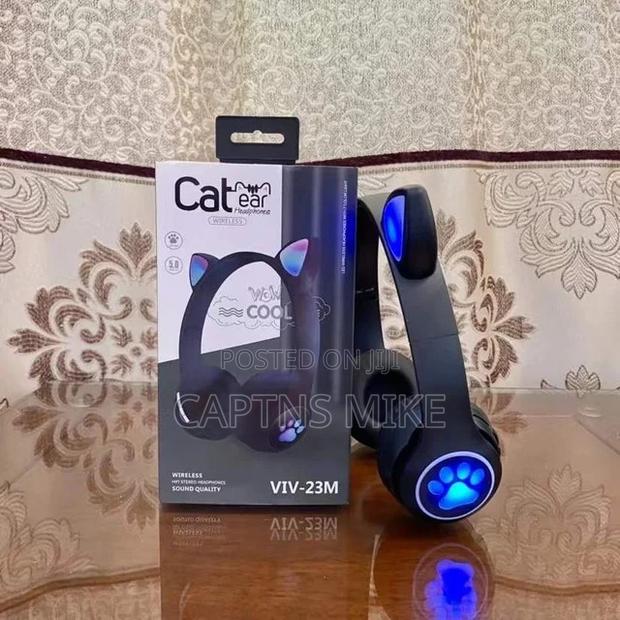 Cat Ear Bluetooth Headphones - thumbnail 4