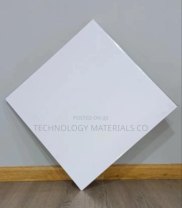 High Moisture Resistant Daspros Gypsum Ceiling Tile (Plain)