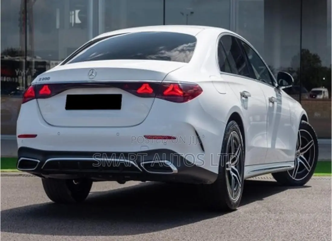 New Mercedes-Benz E200 2024 White