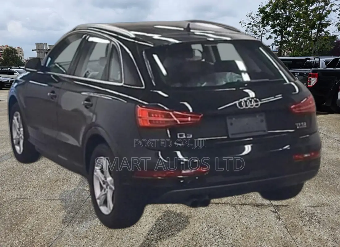 Audi Q3 2017 Black