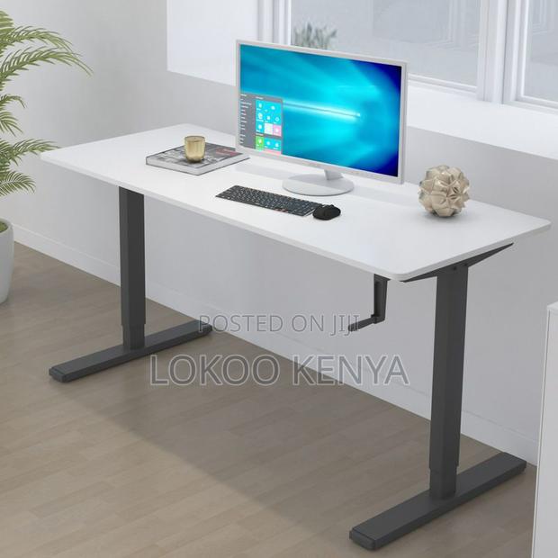 Office Desk: Modern Motorized Electric Table - main view