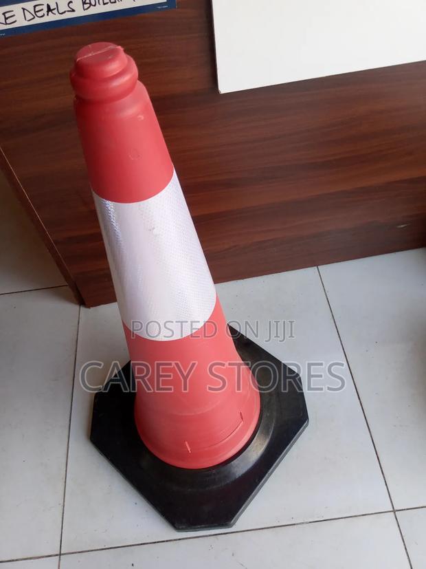 Heavy Duty Road Cone - main view