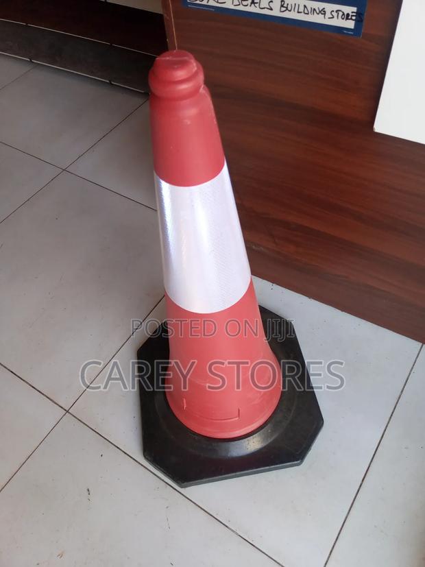 Heavy Duty Road Cone - thumbnail 3