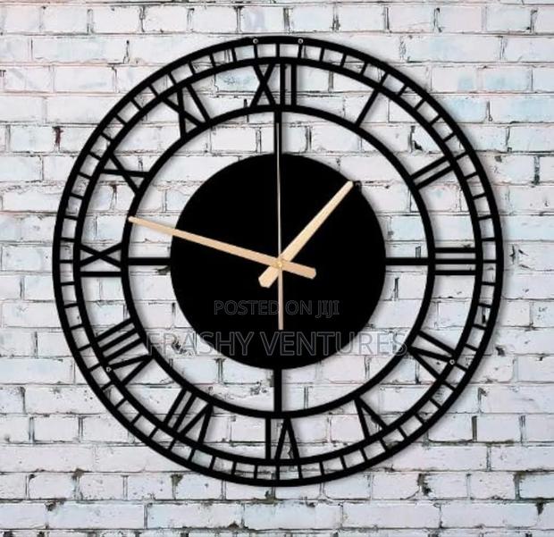 High Quality Roman Wall Clock - main view