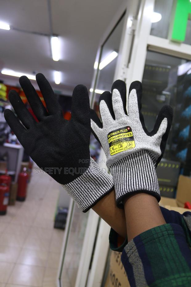 Ultimate Plus Cut Resistant Gloves - main view
