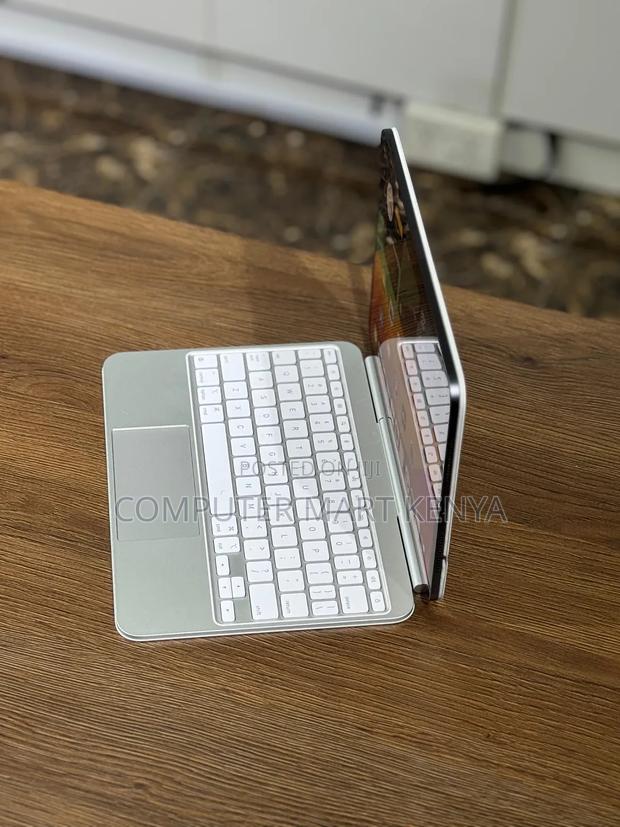 New Apple iPad Pro 256 GB Silver - thumbnail 2