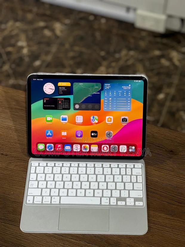 New Apple iPad Pro 256 GB Silver - main view