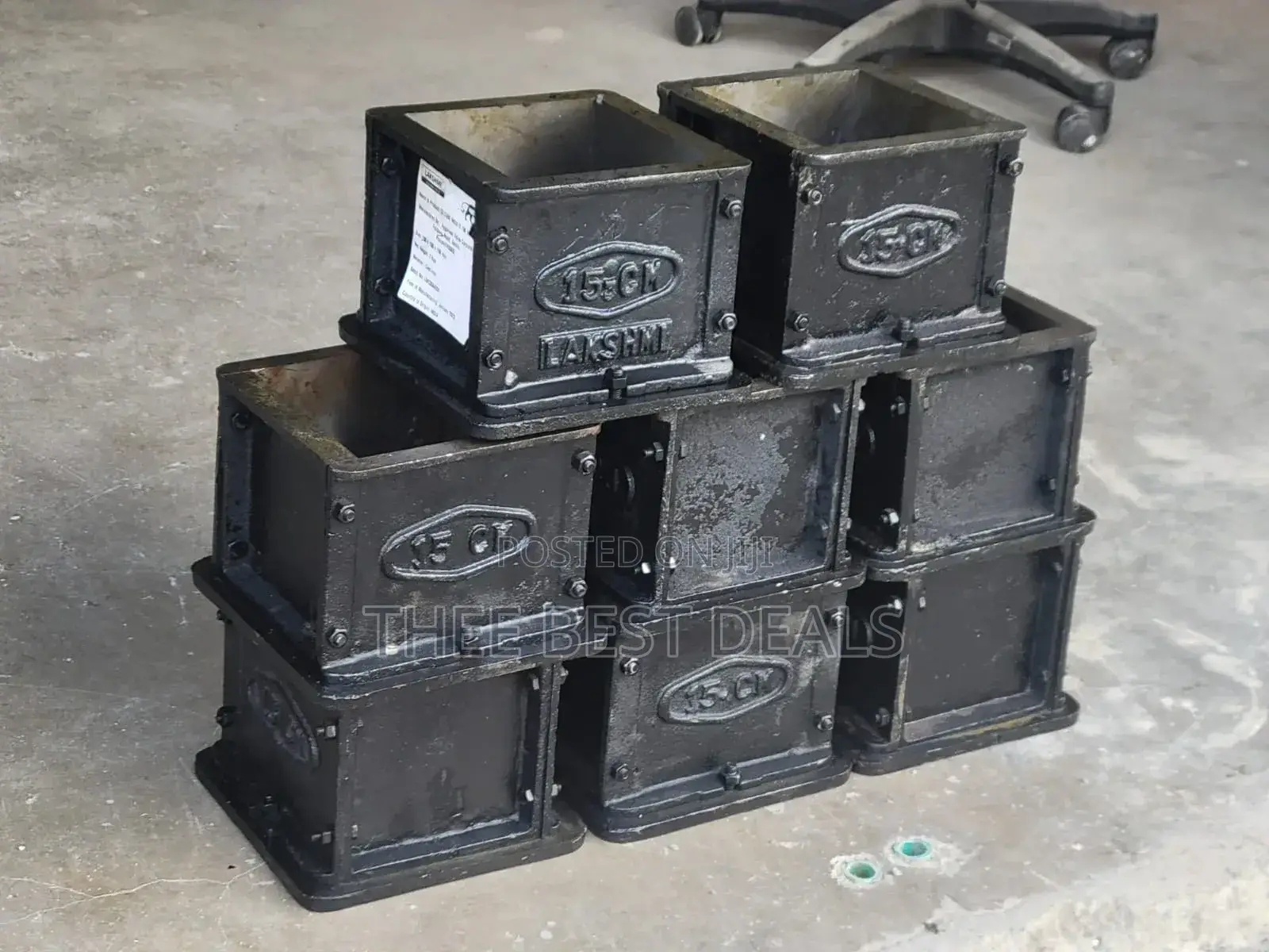 Cast Iron Cube Moulds 150mm