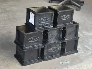 Cast Iron Cube Moulds 150mm