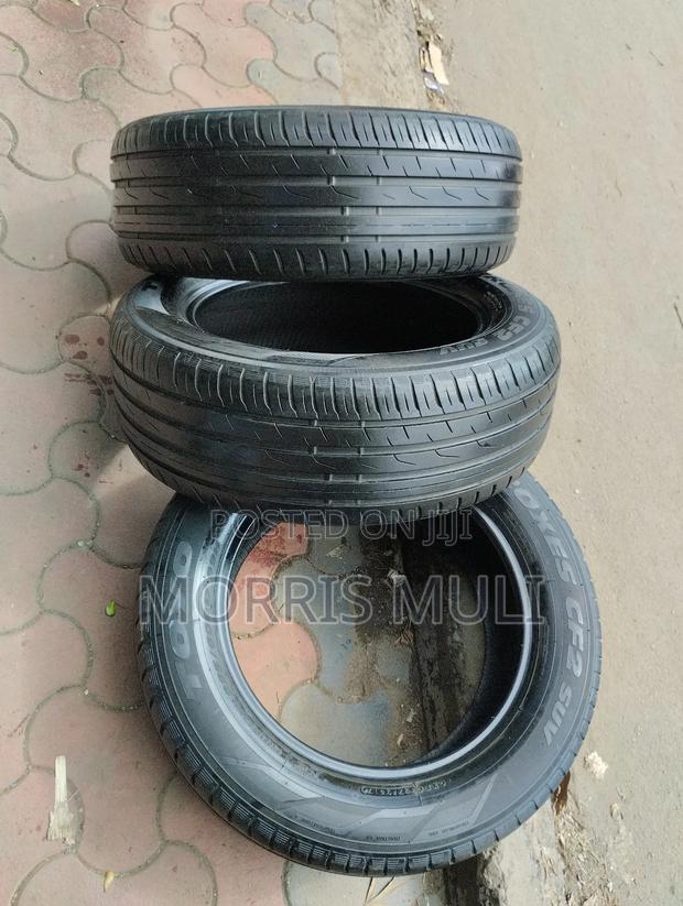 225/60r17 Toyo - thumbnail 2