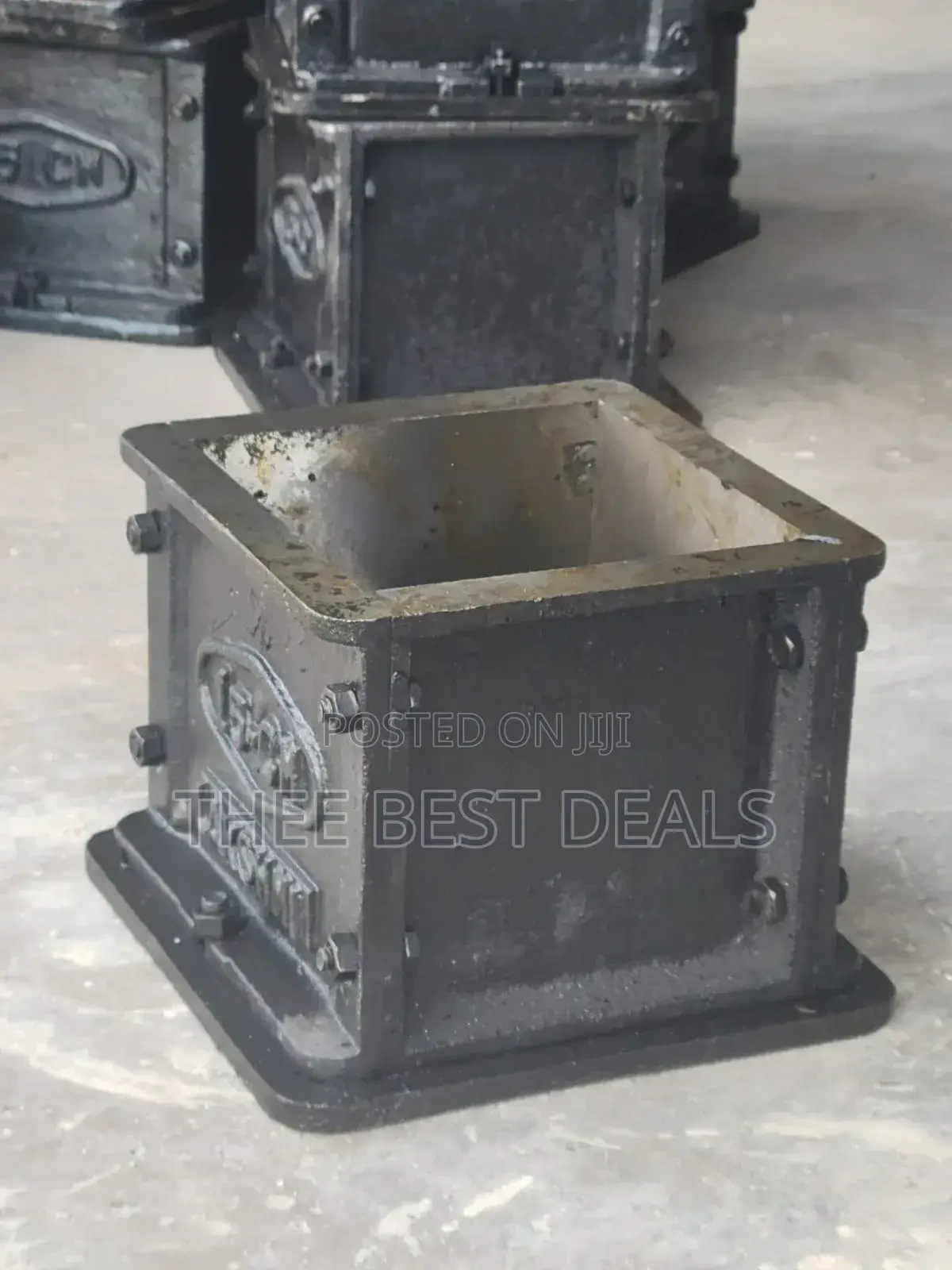 Cast Iron Concrete Cube Moulds 150mm × 150mm