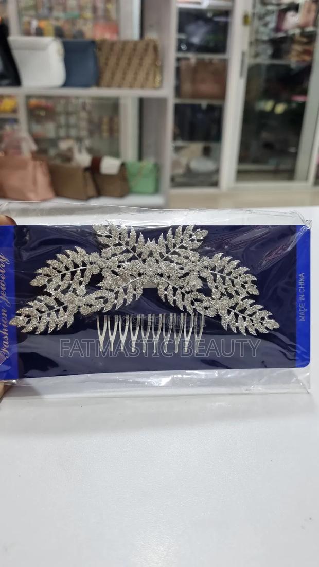 Pretty Bridal Hair Clip - thumbnail 3