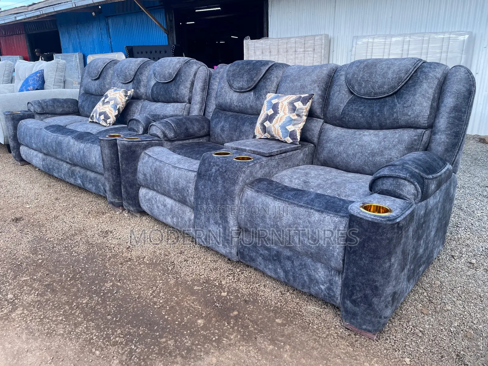Top Notch Finishing 5 Seater Semi-Recliner Sofa