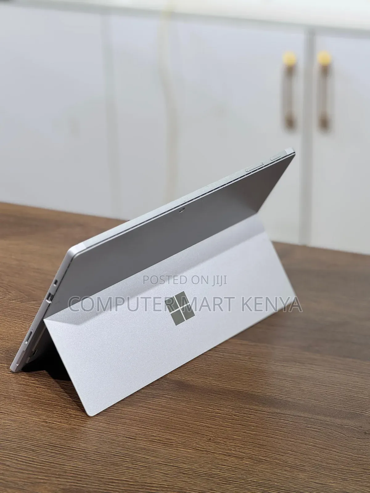 New Laptop Microsoft Surface Pro 10 16GB Intel Core Ultra 7 SSD 512GB