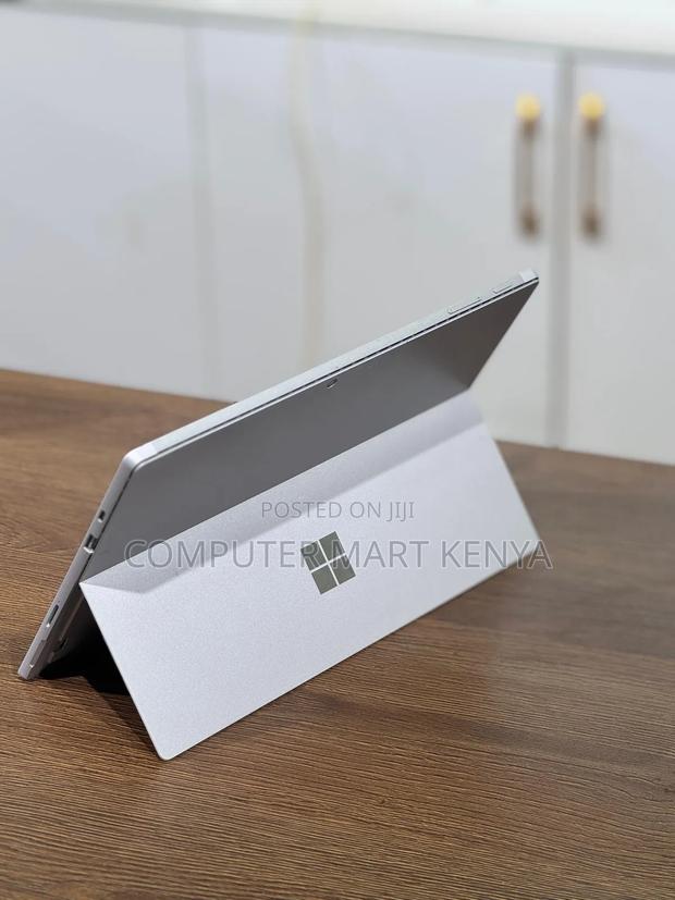 New Laptop Microsoft Surface Pro 10 16GB Intel Core Ultra 7 SSD 512GB - main view