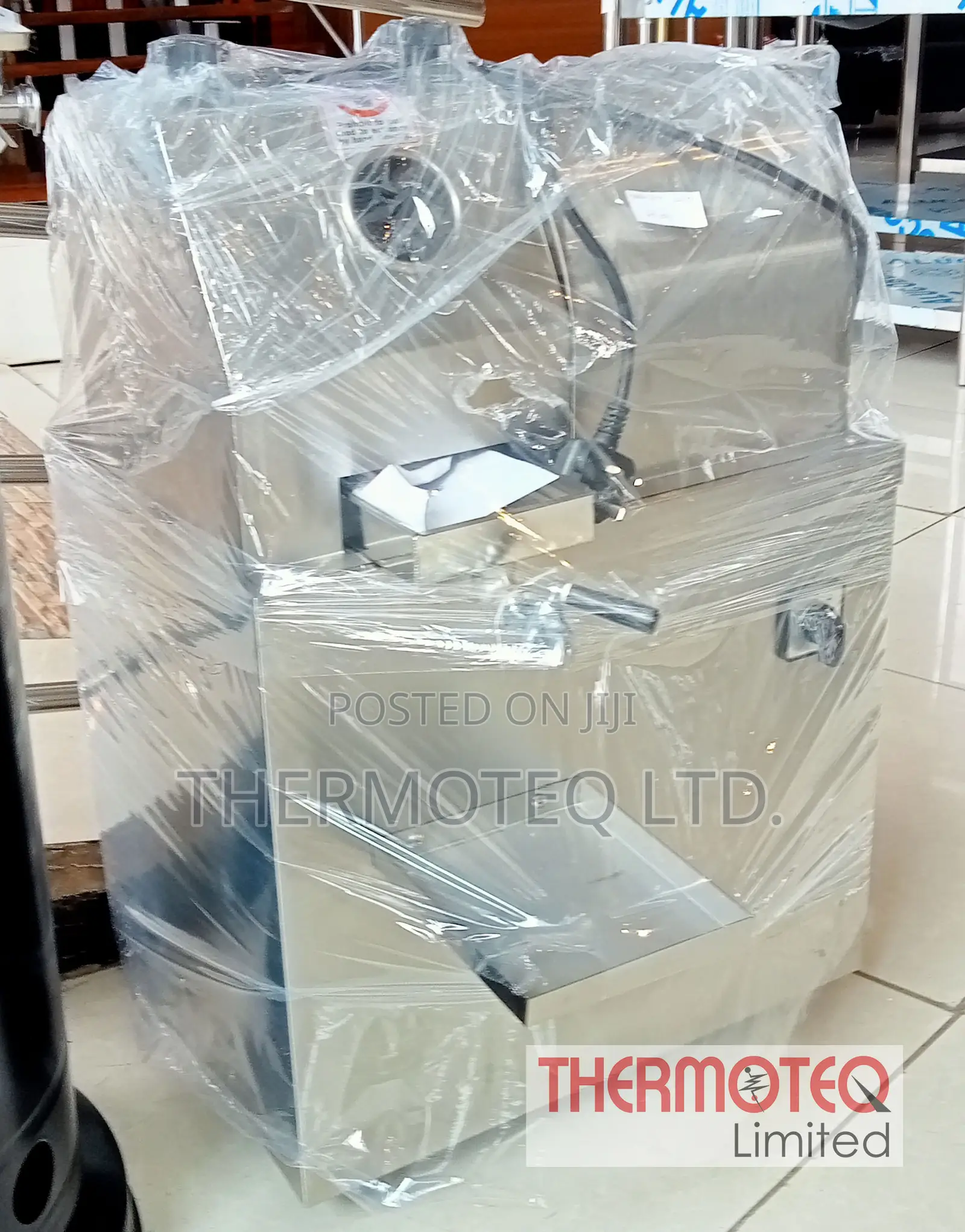 Sugarcane Juicer Machine (Vertical / Commercial)
