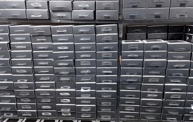 External Hard Drive - thumbnail 3