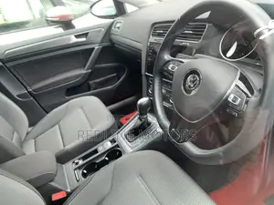 Volkswagen Golf Variant 2017 Burgundy