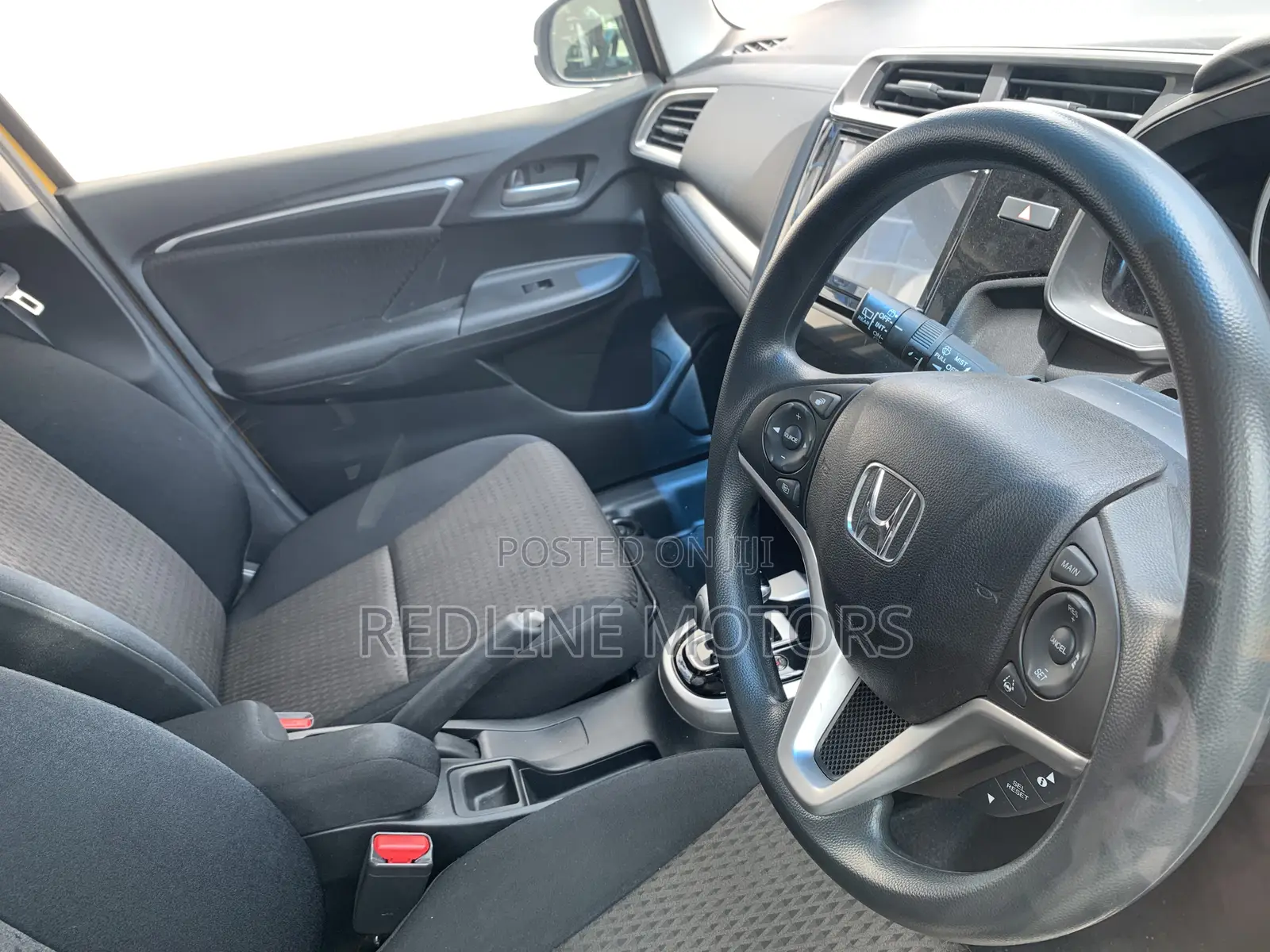 Honda Fit LX 2017 Yellow