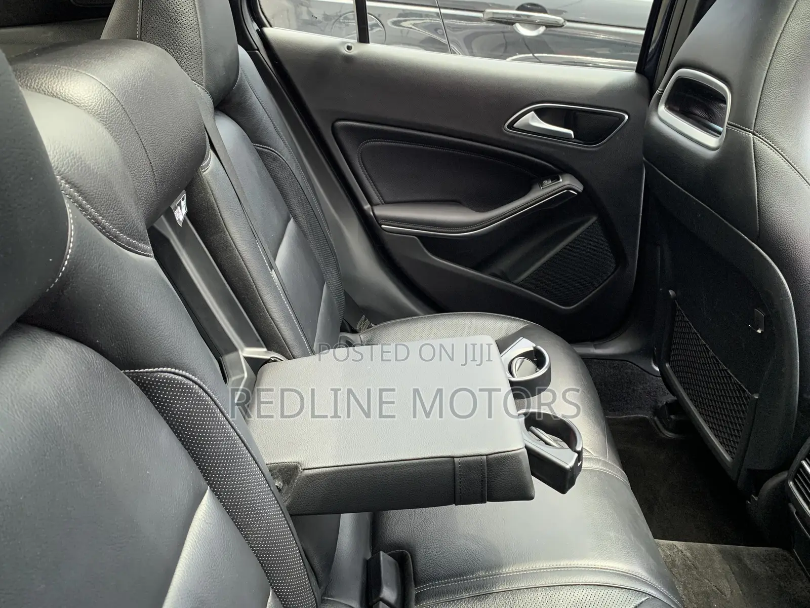 Mercedes-Benz GLA-Class 2017 Blue