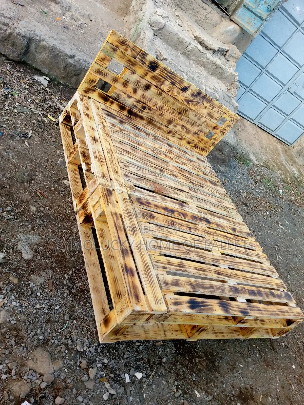 Blazed 5*6 Pallet Bed.Queens Suze
