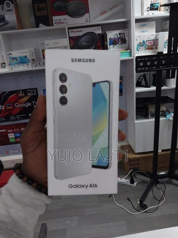 New Samsung Galaxy A16 128 GB Silver - main view
