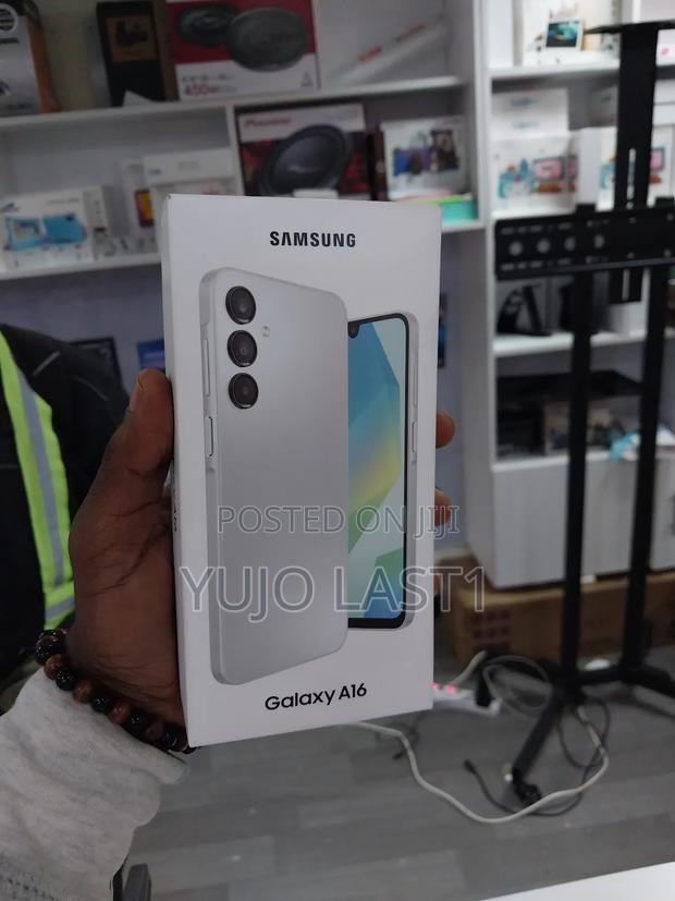 New Samsung Galaxy A16 128 GB Silver - thumbnail 4