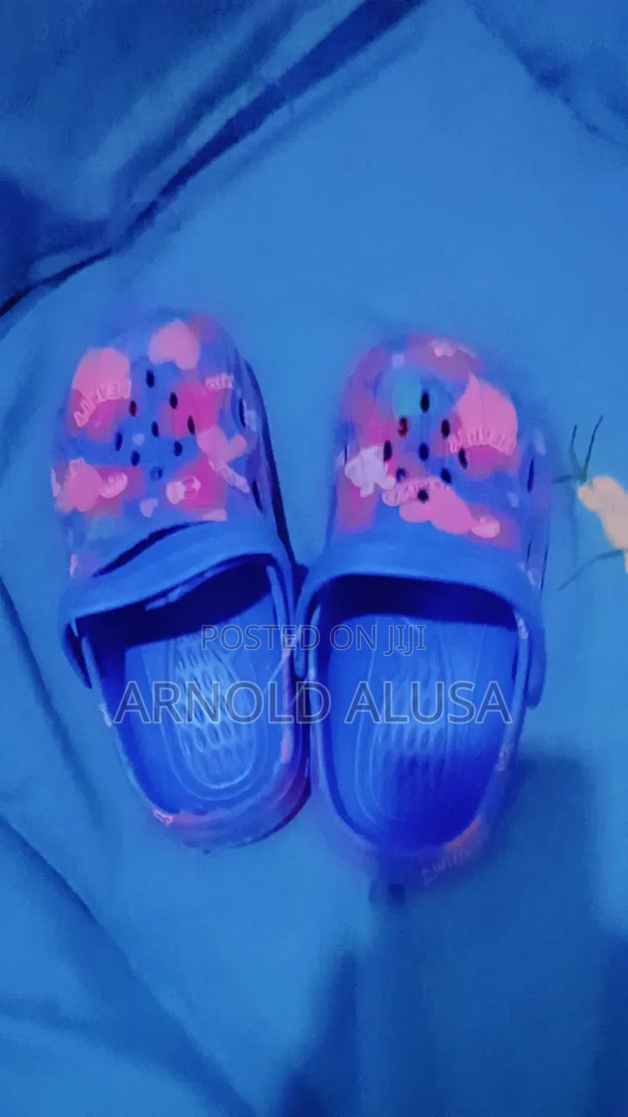 Flats and Crocks