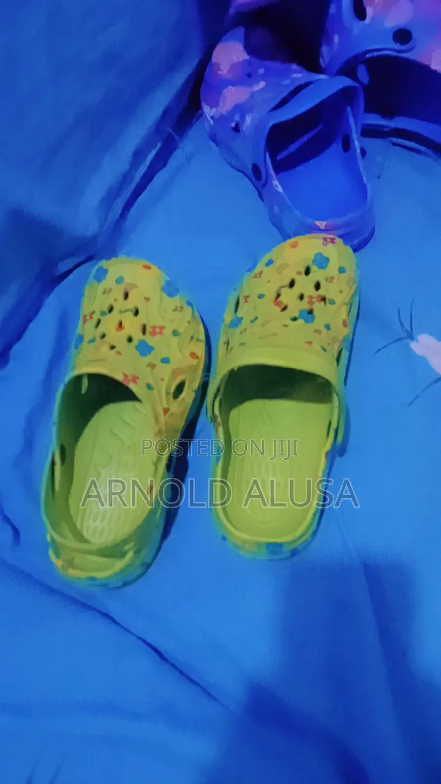 Flats and Crocks
