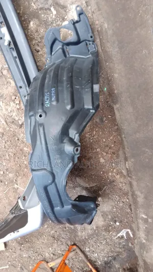 Ractis Stone Guard Nsp120 2010 to Year 2015 Model