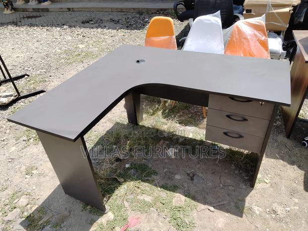 Grey Curved Office Desk - thumbnail 2