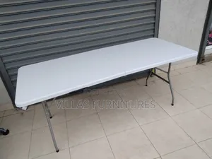 White Hard Plastic Foldable Table