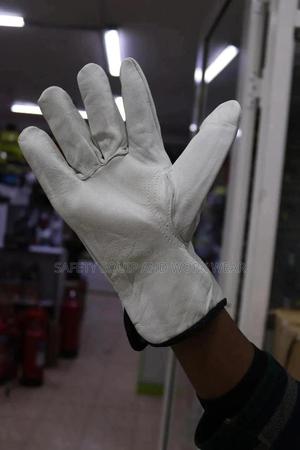 Driver Gloves With Reduced Fatigue - thumbnail 2