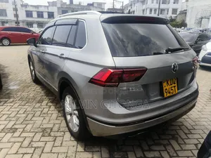 Volkswagen Tiguan 2017 Gray