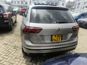 Volkswagen Tiguan 2017 Gray