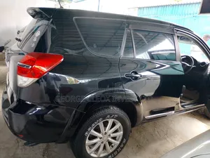 Toyota Vanguard 2013 Black