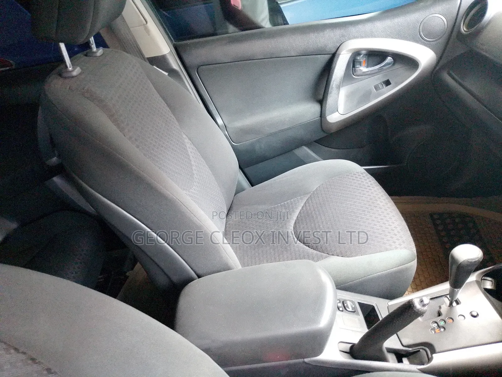 Toyota Vanguard 2013 Black