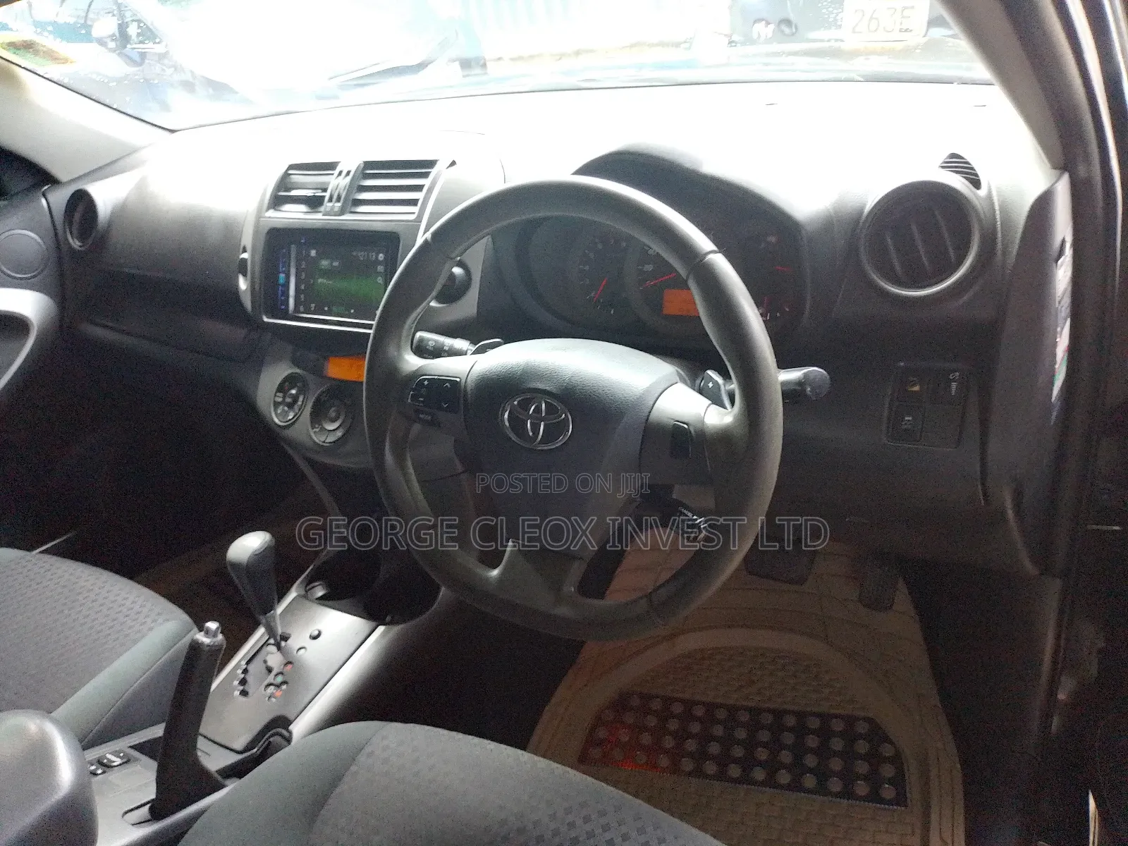 Toyota Vanguard 2013 Black
