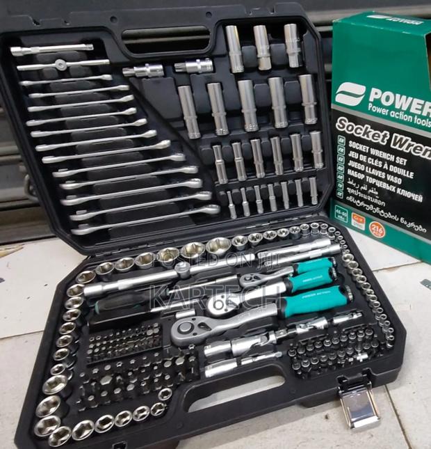 Power Action Wrench Tool Set 216 Pieces.
