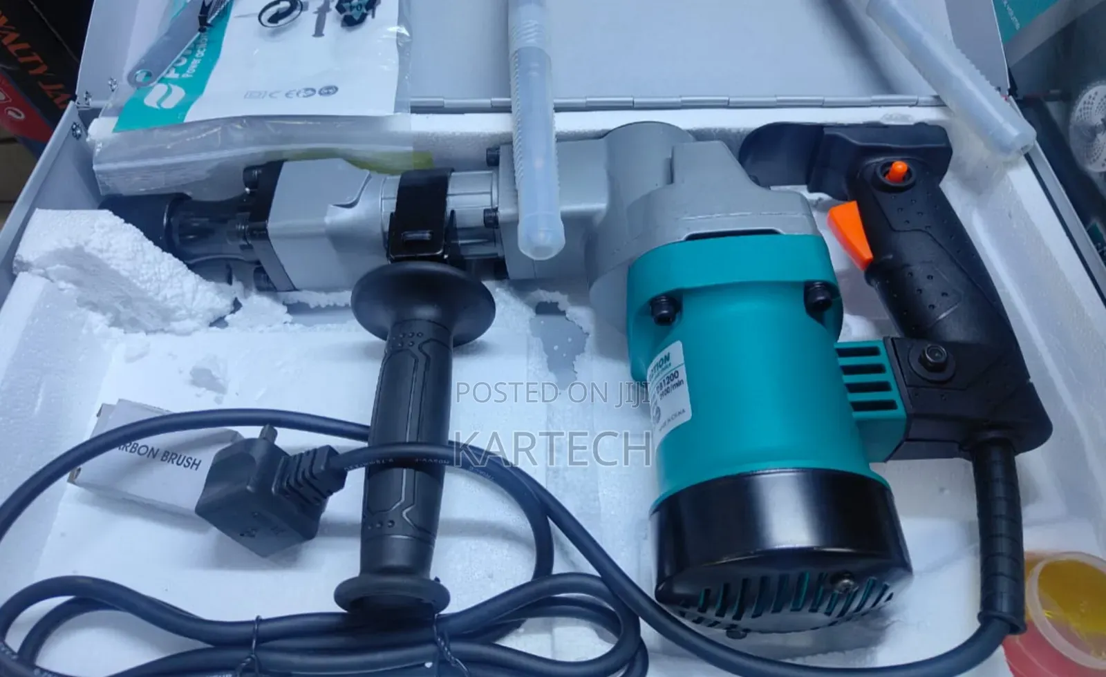 Power Action Demolition Breaker 1200W 15 Joules 2900 RPM