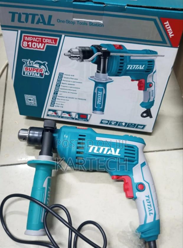 Total 810W Hammer Drill
